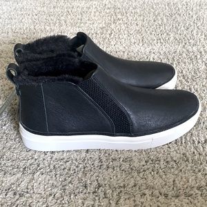 Toms Black Leather/Faux Fur Slip-On Shoes